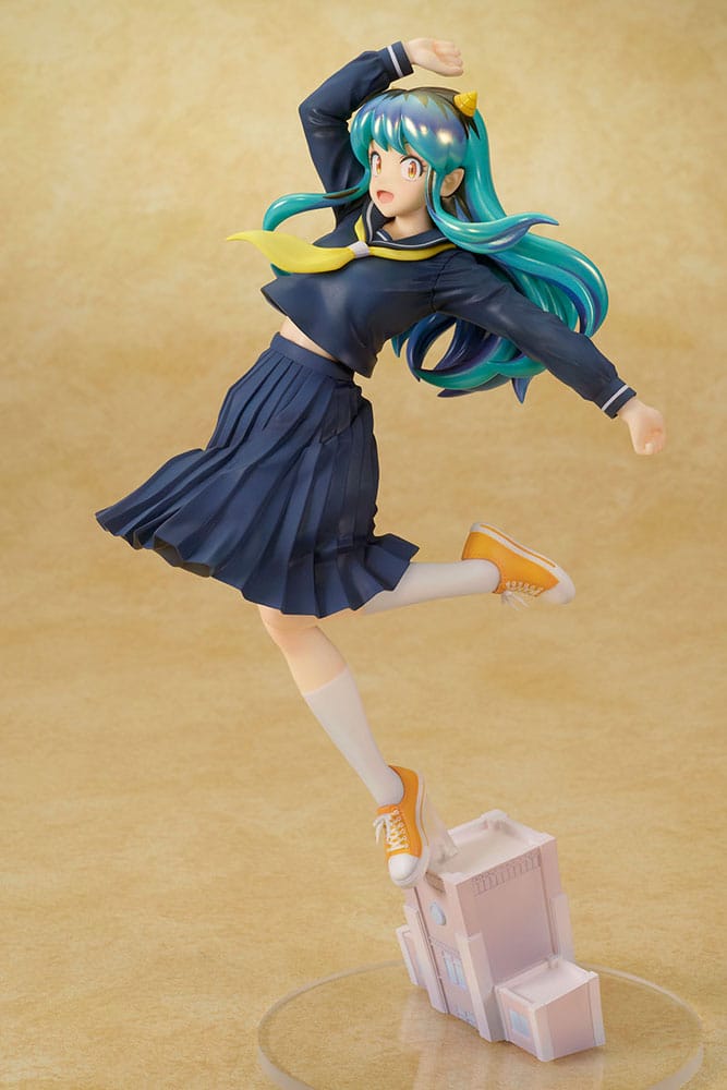 Urusei Yatsura Statue PVC 1/7 Lum Uniform Ver. 28 cm 4560393842985