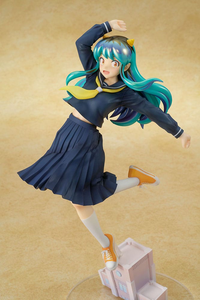 Urusei Yatsura Statue PVC 1/7 Lum Uniform Ver. 28 cm 4560393842985