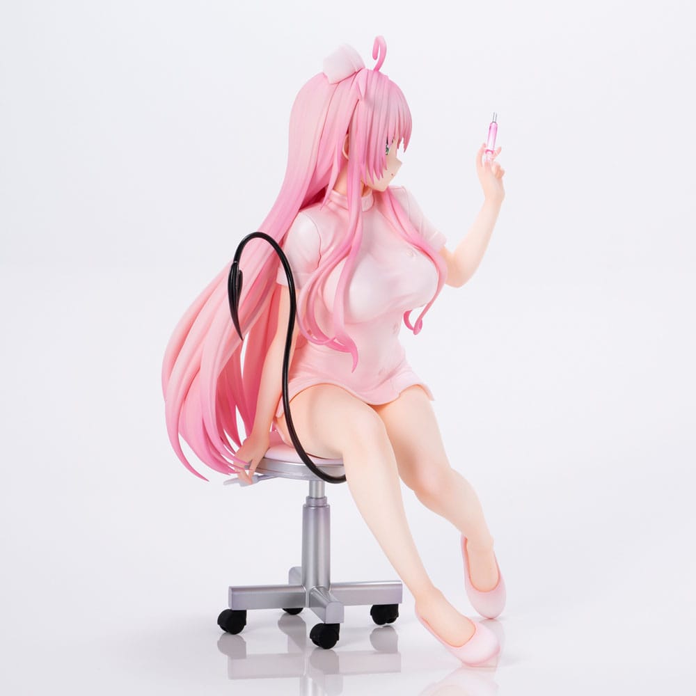 To Love-Ru Darkness Statue PVC Lara Satalin Deviluke Nurse Cos 26 cm 4589642714545