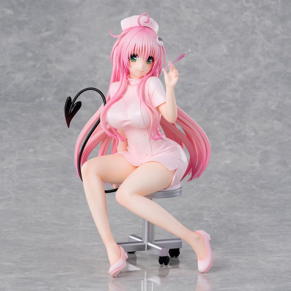 To Love-Ru Darkness Statue PVC Lara Satalin Deviluke Nurse Cos 26 cm 4589642714545