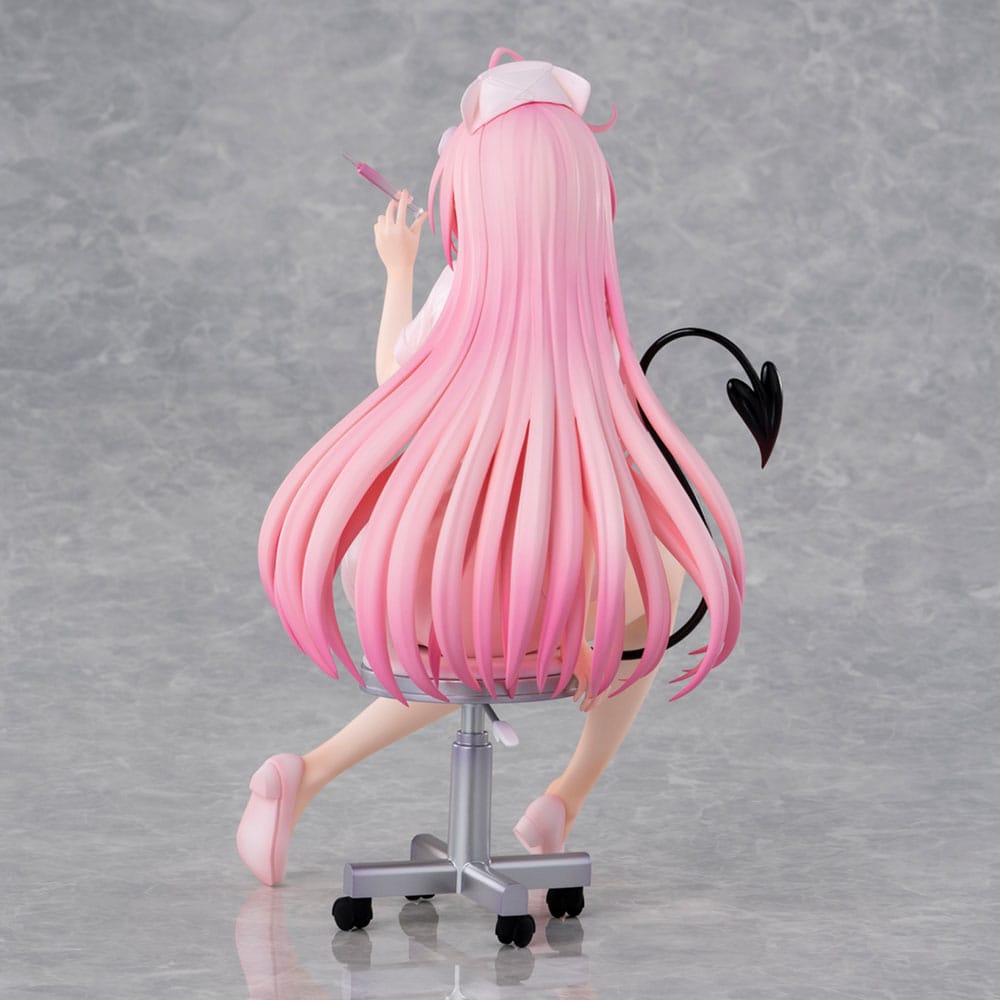 To Love-Ru Darkness Statue PVC Lara Satalin Deviluke Nurse Cos 26 cm 4589642714545