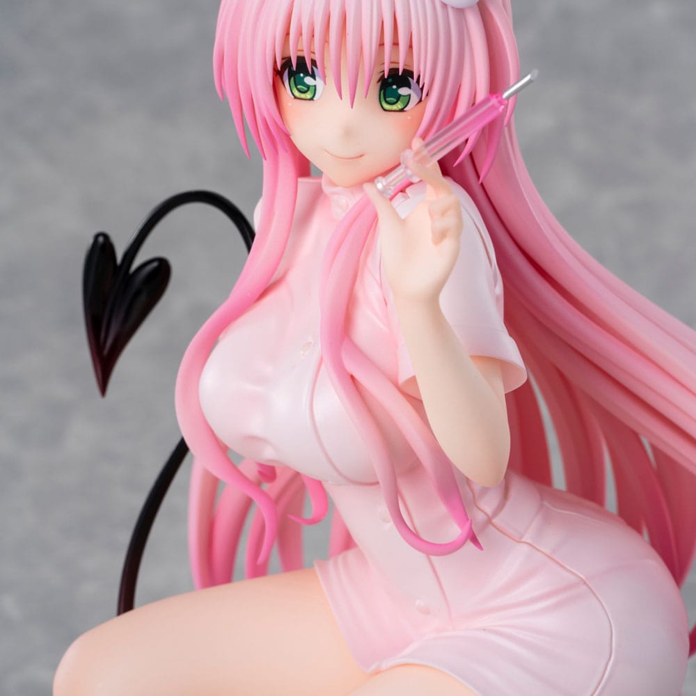 To Love-Ru Darkness Statue PVC Lara Satalin Deviluke Nurse Cos 26 cm 4589642714545