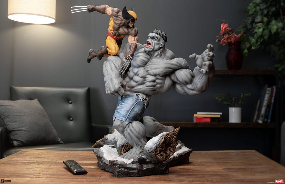 Marvel Statue Grey Hulk vs Wolverine 58 cm 0747720240292