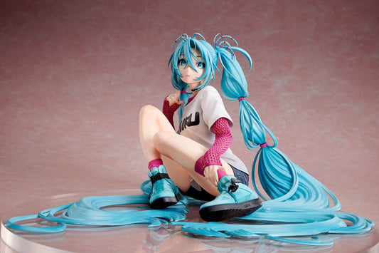 Hatsune Miku Statue 1/4 Yoneyama Mai The Latest Street Style "Cute" 17 cm 4573451870714