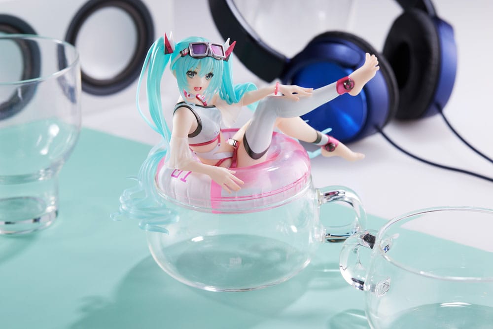 Hatsune Miku Wonderland PVC Statue Aqua Float Girls Figure Hatsune Miku Reissue 18 cm 0840342402342