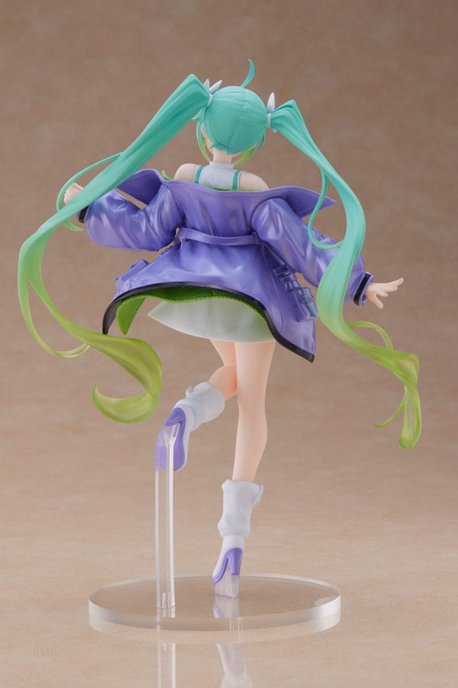 Hatsune Miku PVC Statue Fashion Figure Sporty 0840342400829