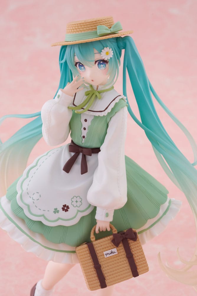 Hatsune Miku PVC Statue Figure Hatsune Miku Fashion Country Ver. 18 cm 0840342402748