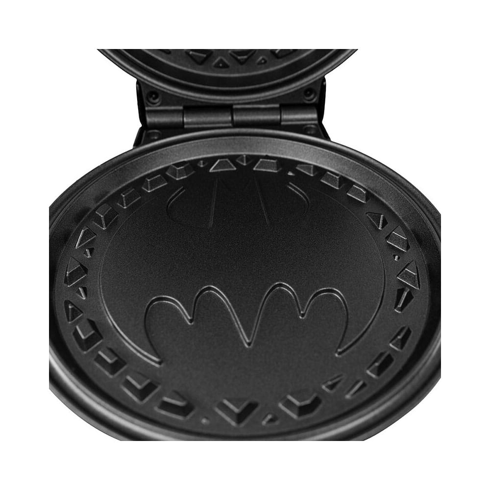 DC Comics Waffle Maker Batman World's Greatest Detective 0840790138862