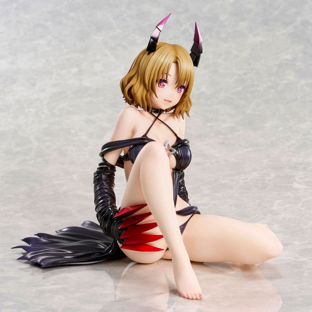 To Love-Ru Darkness Statue PVC Risa Momioka Darkness Ver. 15 cm 4589642714620