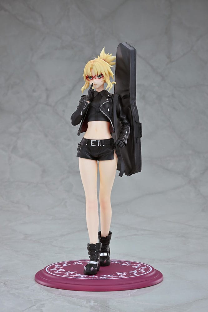 Fate/Apocrypha PVC Statue 1/7 Red Saber (Mordred) Original Glasses Model Ver. 22 cm 4580548490359