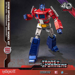 Transformers: Generation One AMK Pro Series Plastic Model Kit Optimus Prime 20 cm 4897131750234